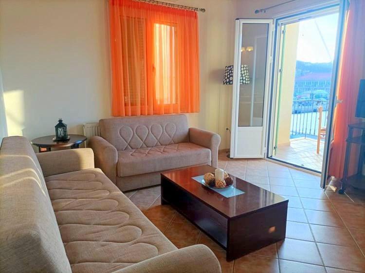 Lourantos Bayside Apartments Vathy  Exterior foto