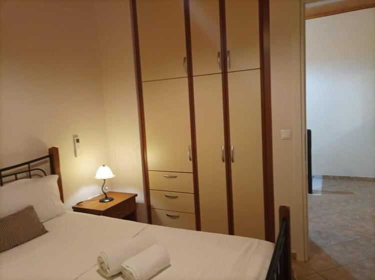 Lourantos Bayside Apartments Vathy  Exterior foto