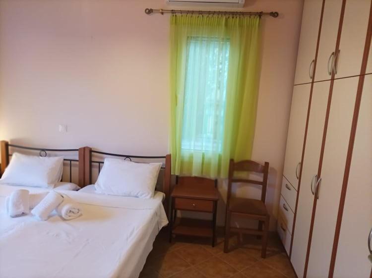 Lourantos Bayside Apartments Vathy  Exterior foto