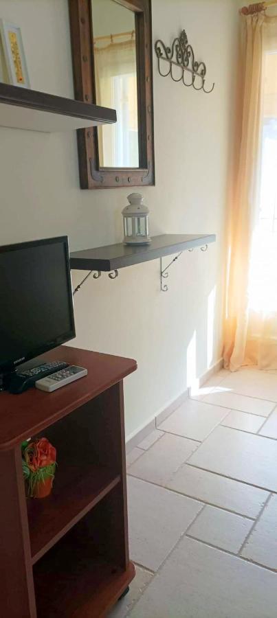 Lourantos Bayside Apartments Vathy  Exterior foto